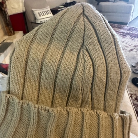 3 piece set; turtleneck sweater, beanie, & scarf. Men, XL, Tan (big and tall) - Picture 8 of 8
